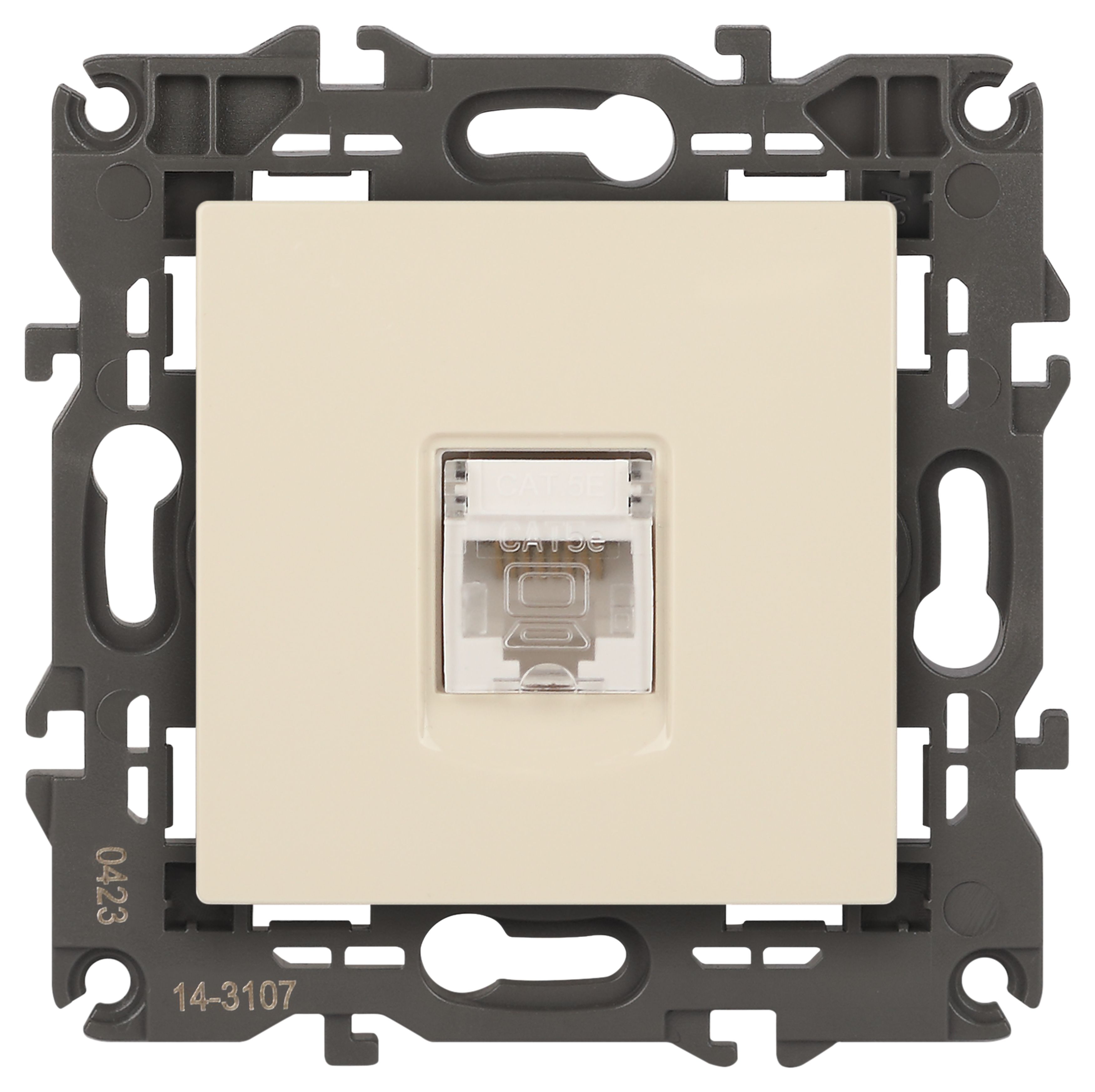 Розетка ЭРА Elegance 14-3107-02 информационная RJ45 IP20 слоновая кость