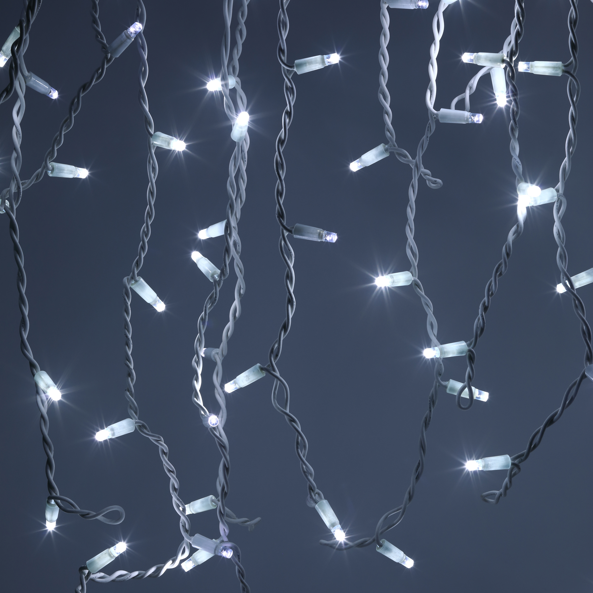 ERAPS-BK1 ЭРА Гирлянда 100LED Бахрома 2м*0,7м, холодный свет, бел. мерц, бел. каучук, 220В, IP65