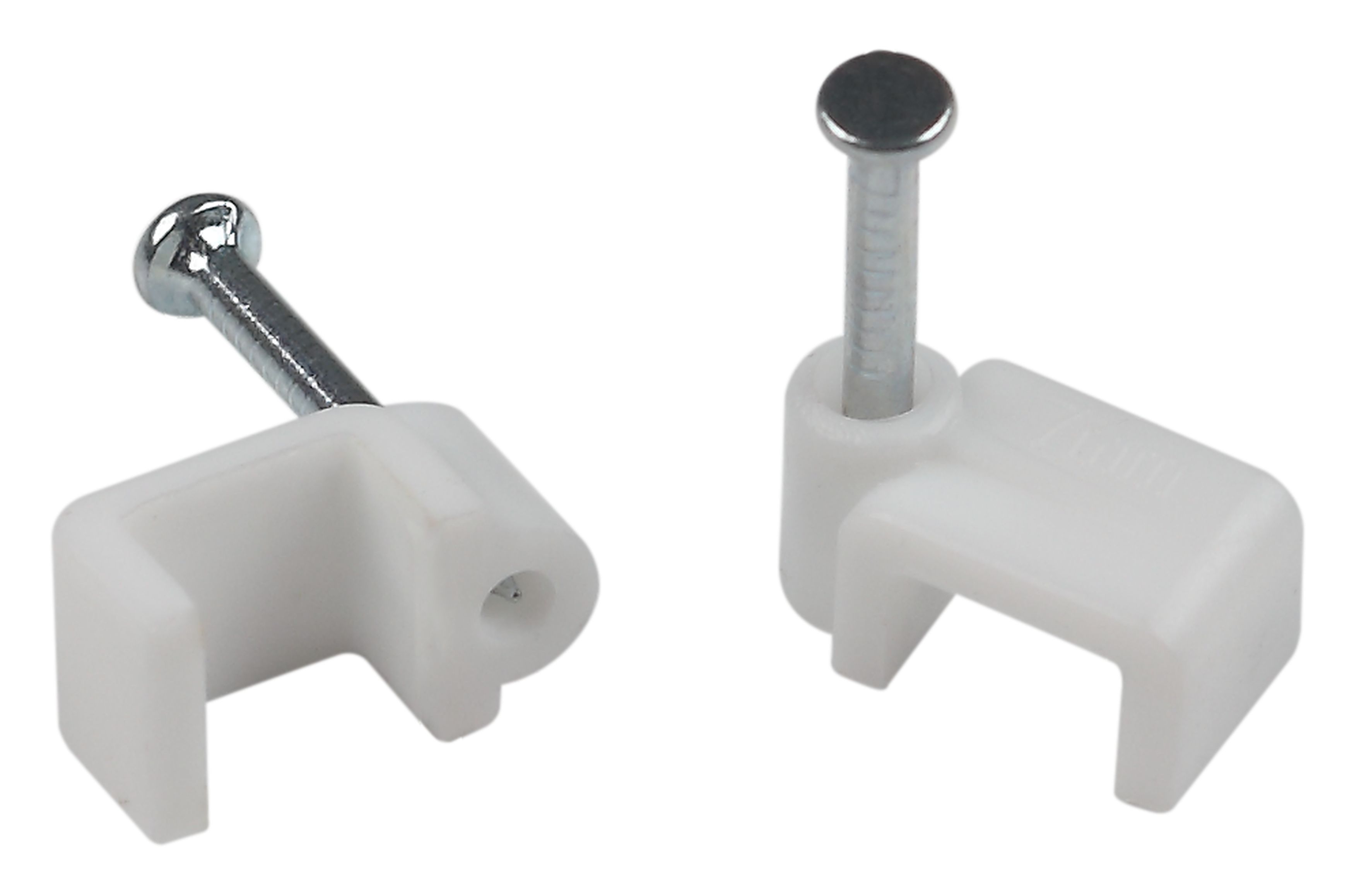 Скоба пластиковая ЭРА NO-224-583 крепежная плоская 7 мм белая (50 шт/уп)