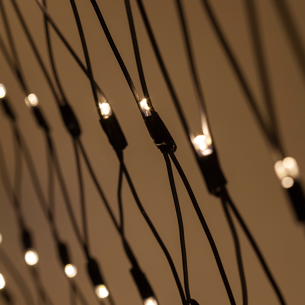 ERAPS-SK3 ЭРА Гирлянда 150LED Сеть 1,5м*2м, теплый белый свет, бел. мерц, черный каучук, 220В, IP65