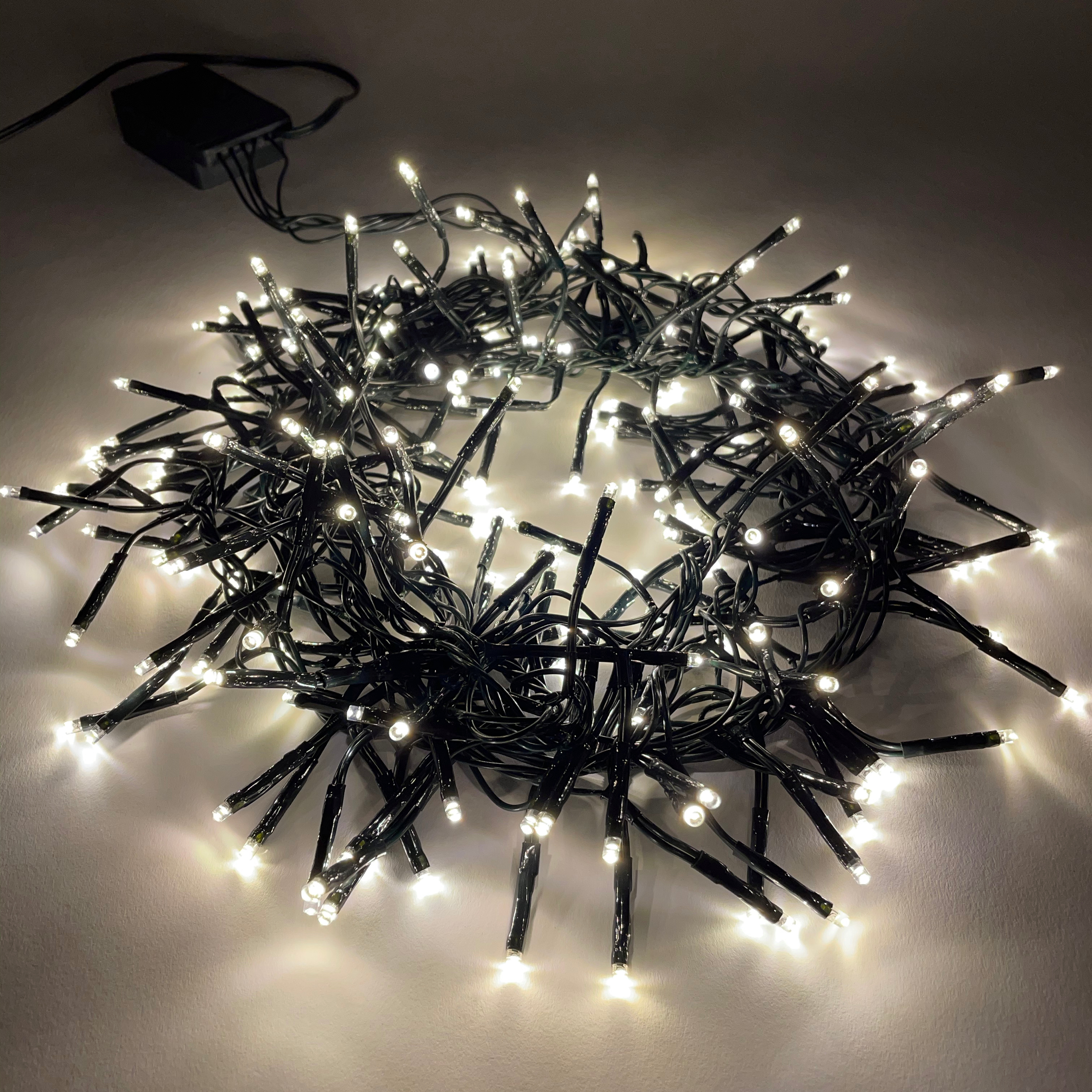 ENIN - GW ЭРА Гирлянда LED Нить Мишура 3,9 м зеленый провод, теплый свет, 220V (24/576)
